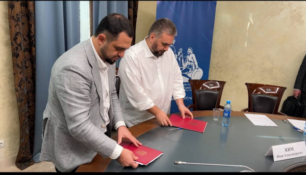 НАУЗ подписал соглашения о сотрудничестве с Домашенко В. Ю.